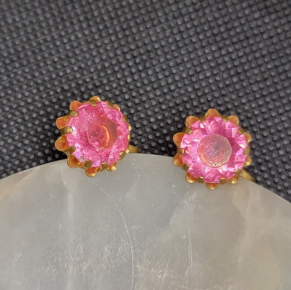 Vintage Pink Rhinestone Screwback Earrings Gold Tone - Picture 2 of 14